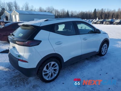 Trzecie zdjęcie samochodu z tyłu: 2023 CHEVROLET BOLT EUV LT VIN:1G1FY6S06P4161371 - miniatura