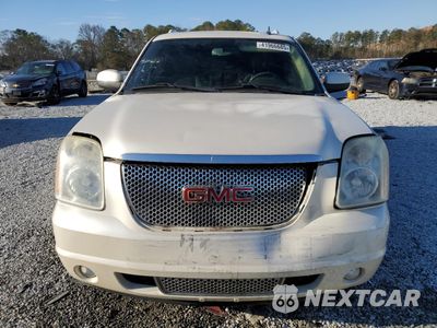 Piąte zdjęcie samochodu w środku: 2011 GMC YUKON XL DENALI VIN:1GKS1MEF6BR288488 - miniatura