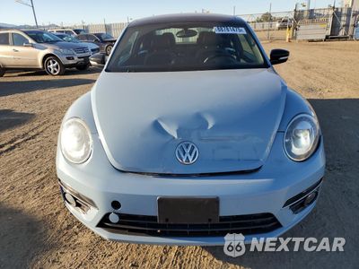 Piąte zdjęcie samochodu w środku: 2014 VOLKSWAGEN BEETLE TURBO VIN:3VWVT7AT5EM635862 - miniatura