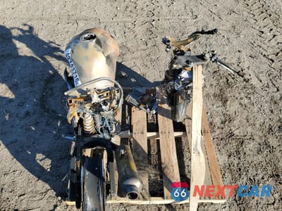 Zdjęcie 6 z 9 samochodu: 2001 SUZUKI SV650 S VIN:JS1VP52A612101564 - miniatura