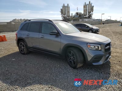 Czwarte zdjęcie samochodu z boku: 2023 MERCEDES-BENZ GLB 250 4MATIC VIN:W1N4M4HB4PW320229 - miniatura