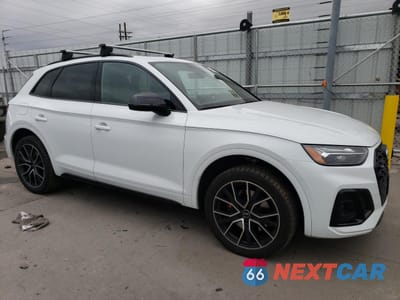 Czwarte zdjęcie samochodu z boku: 2021 AUDI SQ5 PREMIUM PLUS VIN:WA1B4AFY8M2038970 - miniatura