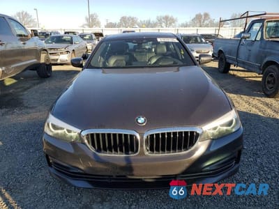 Piąte zdjęcie samochodu w środku: 2019 BMW 540 XI VIN:WBAJE7C50KWW10869 - miniatura