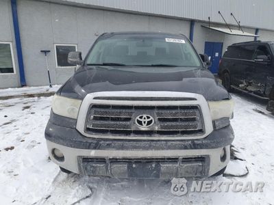 Piąte zdjęcie samochodu w środku: 2013 TOYOTA TUNDRA CREWMAX SR5 VIN:5TFDW5F1XDX291617 - miniatura