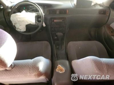 Zdjęcie 8 z 12 samochodu: 2000 TOYOTA CAMRY CE VIN:JT2BG22K4Y0511245 - miniatura