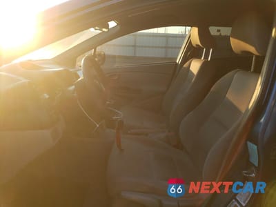 Zdjęcie 7 z 14 samochodu: 2010 HONDA INSIGHT LX VIN:JHMZE2H51AS030763 - miniatura