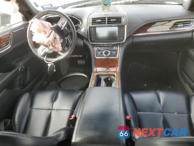 Zdjęcie 8 z 12 samochodu: 2019 LINCOLN CONTINENTAL VIN:1LN6L9PK8K5606080 - miniatura