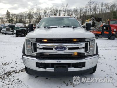 Piąte zdjęcie samochodu w środku: 2019 FORD F550 SUPER DUTY VIN:1FDUF5HT1KDA05758 - miniatura
