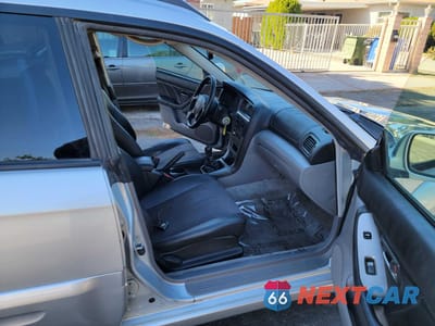 Piąte zdjęcie samochodu w środku: 2005 SUBARU BAJA TURBO VIN:4S4BT63C956106083 - miniatura
