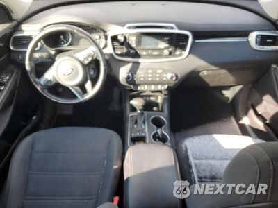 Zdjęcie 8 z 15 samochodu: 2016 KIA SORENTO LX VIN:5XYPGDA38GG061790 - miniatura