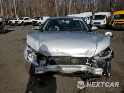 Piąte zdjęcie samochodu w środku: 2013 AUDI A4 PREMIUM PLUS VIN:WAUFFAFL0DN033943 - miniatura