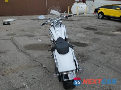 Czwarte zdjęcie samochodu z boku: 2013 YAMAHA XV1900 CU VIN:JYAVP27E1DA015858 - miniatura