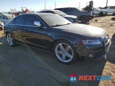 Czwarte zdjęcie samochodu z boku: 2011 AUDI S4 PREMIUM PLUS VIN:WAUBGAFL8BA062087 - miniatura