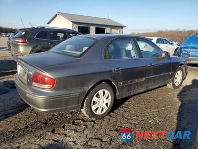 Trzecie zdjęcie samochodu z tyłu: 2004 HYUNDAI SONATA GL VIN:KMHWF25H24A927936 - miniatura