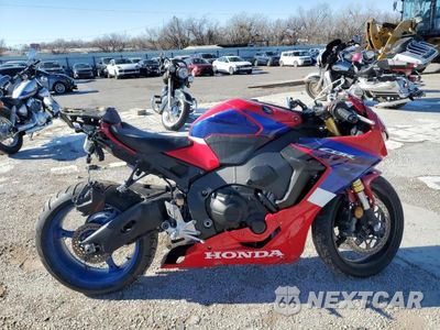 2024 HONDA CBR1000 RA JH2SC7750RK700183 - główne zdjęcie licytacji z USA - miniatura