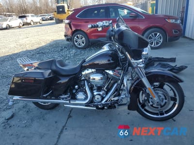 2011 HARLEY-DAVIDSON FLHX 1HD1KBM18BB660578 - główne zdjęcie licytacji z USA - miniatura