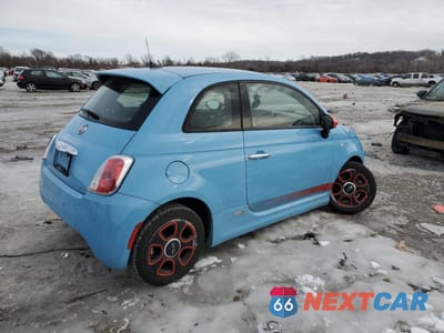 Trzecie zdjęcie samochodu z tyłu: 2016 FIAT 500 ELECTRIC VIN:3C3CFFGE9GT143059 - miniatura