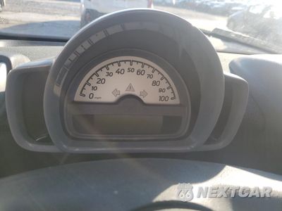 Zdjęcie 9 z 14 samochodu: 2009 SMART FORTWO PASSION VIN:WMEEK31XX9K241001 - miniatura