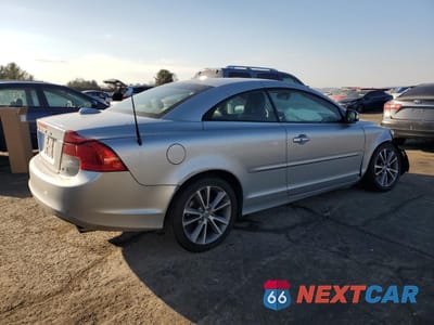 Trzecie zdjęcie samochodu z tyłu: 2013 VOLVO C70 T5 VIN:YV1672MC3DJ138597 - miniatura