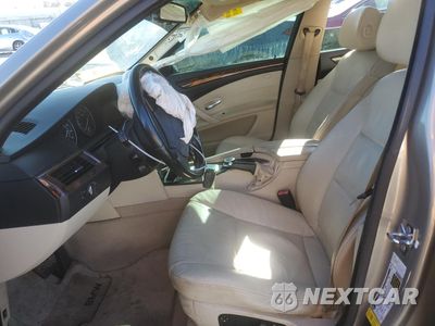 Zdjęcie 7 z 14 samochodu: 2008 BMW 528 I VIN:WBANU53558C114954 - miniatura