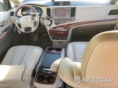 Zdjęcie 8 z 15 samochodu: 2011 TOYOTA SIENNA XLE VIN:5TDYK3DC9BS039219 - miniatura