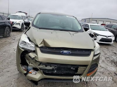 Piąte zdjęcie samochodu w środku: 2013 FORD ESCAPE S VIN:1FMCU0F76DUB19946 - miniatura