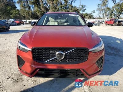 Piąte zdjęcie samochodu w środku: 2025 VOLVO XC60 PLUS VIN:YV4M12RC4S1085961 - miniatura