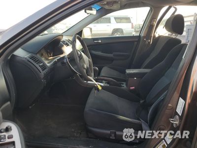 Zdjęcie 7 z 12 samochodu: 2006 HONDA ACCORD EX VIN:1HGCM56776A026635 - miniatura