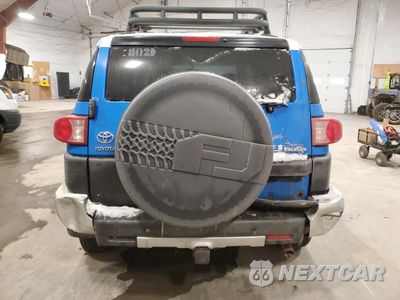 Zdjęcie 6 z 13 samochodu: 2007 TOYOTA FJ CRUISER VIN:JTEBU11F470018948 - miniatura