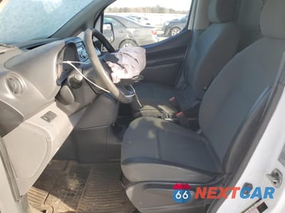 Zdjęcie 7 z 13 samochodu: 2015 NISSAN NV200 2.5S VIN:3N6CM0KN6FK735848 - miniatura