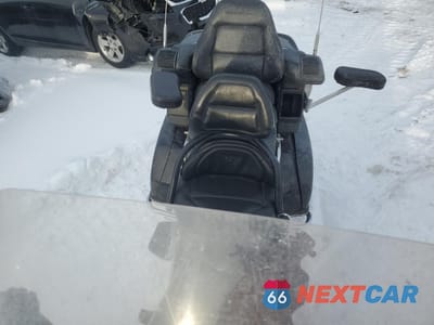 Piąte zdjęcie samochodu w środku: 1999 HONDA GL1500 A VIN:1HFSC2200XA100845 - miniatura