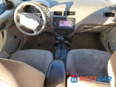 Zdjęcie 8 z 12 samochodu: 2005 FORD FOCUS ZX4 VIN:1FAFP34N25W170674 - miniatura