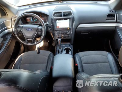 Zdjęcie 8 z 15 samochodu: 2017 FORD EXPLORER XLT VIN:1FM5K8DH5HGC84948 - miniatura