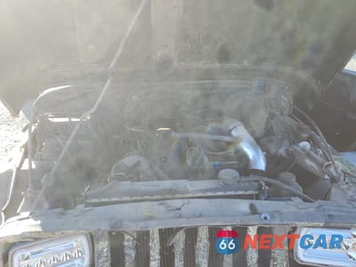 Zdjęcie 13 z 14 samochodu: 1991 JEEP WRANGLER / YJ SAHARA VIN:2J4FY49S9MJ104120 - miniatura