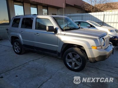 Czwarte zdjęcie samochodu z boku: 2016 JEEP PATRIOT SPORT VIN:1C4NJPBA6GD642128 - miniatura