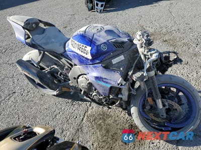 2024 YAMAHA YZFR1 JYARN66E4RA004103 - główne zdjęcie licytacji z USA - miniatura