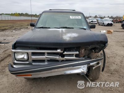 Piąte zdjęcie samochodu w środku: 1994 CHEVROLET BLAZER S10 VIN:1GNCS13W9R2131837 - miniatura