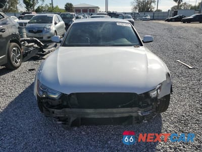 Piąte zdjęcie samochodu w środku: 2014 AUDI RS5 VIN:WUAC6AFR4EA900556 - miniatura