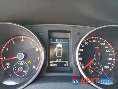 Zdjęcie 9 z 13 samochodu: 2011 VOLKSWAGEN GTI VIN:WVWGV7AJ2BW261887 - miniatura