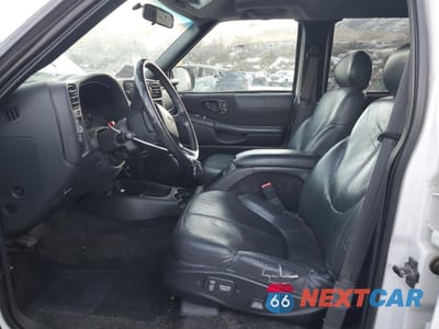 Zdjęcie 7 z 15 samochodu: 2003 CHEVROLET S TRUCK S10 VIN:1GCDT13XX3K166431 - miniatura