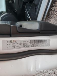 Zdjęcie 13 z 13 samochodu: 2018 JEEP GRAND CHEROKEE SUMMIT VIN:1C4RJEJG1JC301664 - miniatura