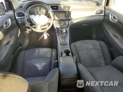 Zdjęcie 8 z 13 samochodu: 2018 NISSAN SENTRA S VIN:3N1AB7AP9JY330281 - miniatura