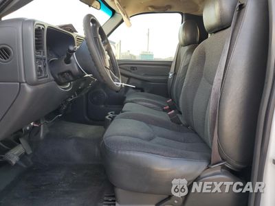 Zdjęcie 7 z 14 samochodu: 2004 GMC SIERRA C2500 HEAVY DUTY VIN:1GTHC24U44E382772 - miniatura