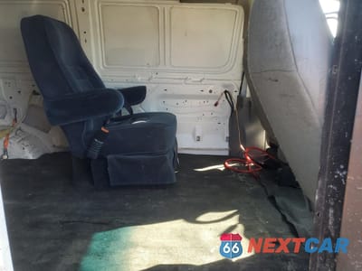 Zdjęcie 11 z 13 samochodu: 2005 FORD ECONOLINE E250 VAN VIN:1FTNE24L45HA43790 - miniatura