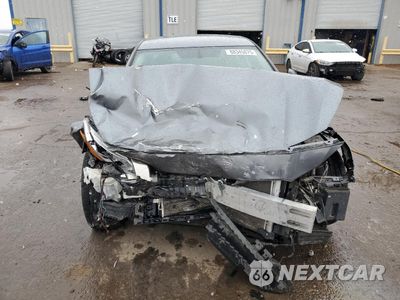 Piąte zdjęcie samochodu w środku: 2019 NISSAN ALTIMA SR VIN:1N4BL4CVXKC160036 - miniatura