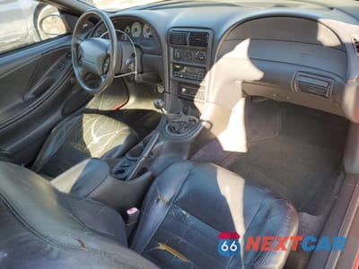 Zdjęcie 8 z 14 samochodu: 1999 FORD MUSTANG COBRA SVT VIN:1FAFP47V0XF216572 - miniatura