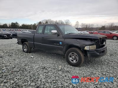 Czwarte zdjęcie samochodu z boku: 1996 DODGE RAM 1500 VIN:3B7HC13YXTG149078 - miniatura