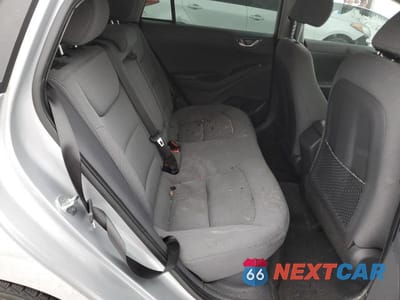 Zdjęcie 10 z 12 samochodu: 2021 HYUNDAI IONIQ SE VIN:KMHC65LD9MU261287 - miniatura