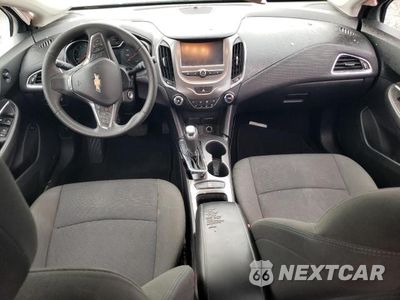 Zdjęcie 8 z 12 samochodu: 2017 CHEVROLET CRUZE LT VIN:1G1BE5SM8H7257085 - miniatura