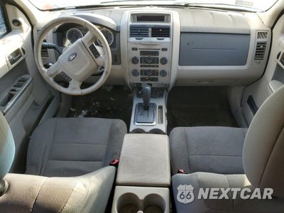 Zdjęcie 8 z 13 samochodu: 2009 FORD ESCAPE XLT VIN:1FMCU93G19KB71173 - miniatura